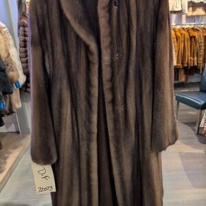 Elegant Brown  mink Fur Coat